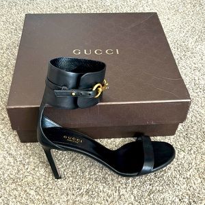 Excellent condition Gucci Lifford Nero heels- size 38.